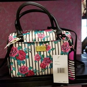 NWT Betsey Johnson Mini Barrel Crossbody H…